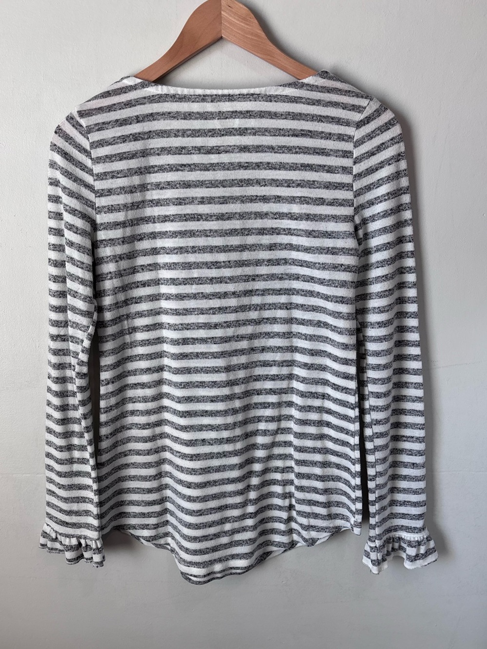 Maurices Striped Ruffle-Cuff Top | Size XS | Excellent Condition - Picture 2 of 3